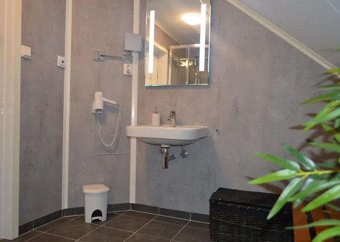 Elvebakk Bed & Breakfast 3*